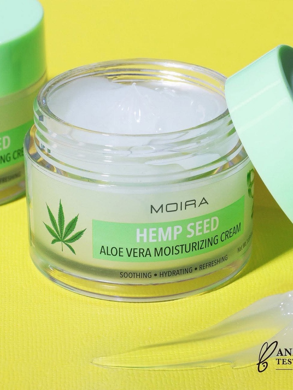 Moira Hemp Seed Aloe Vera Moisturizing Cream - Green